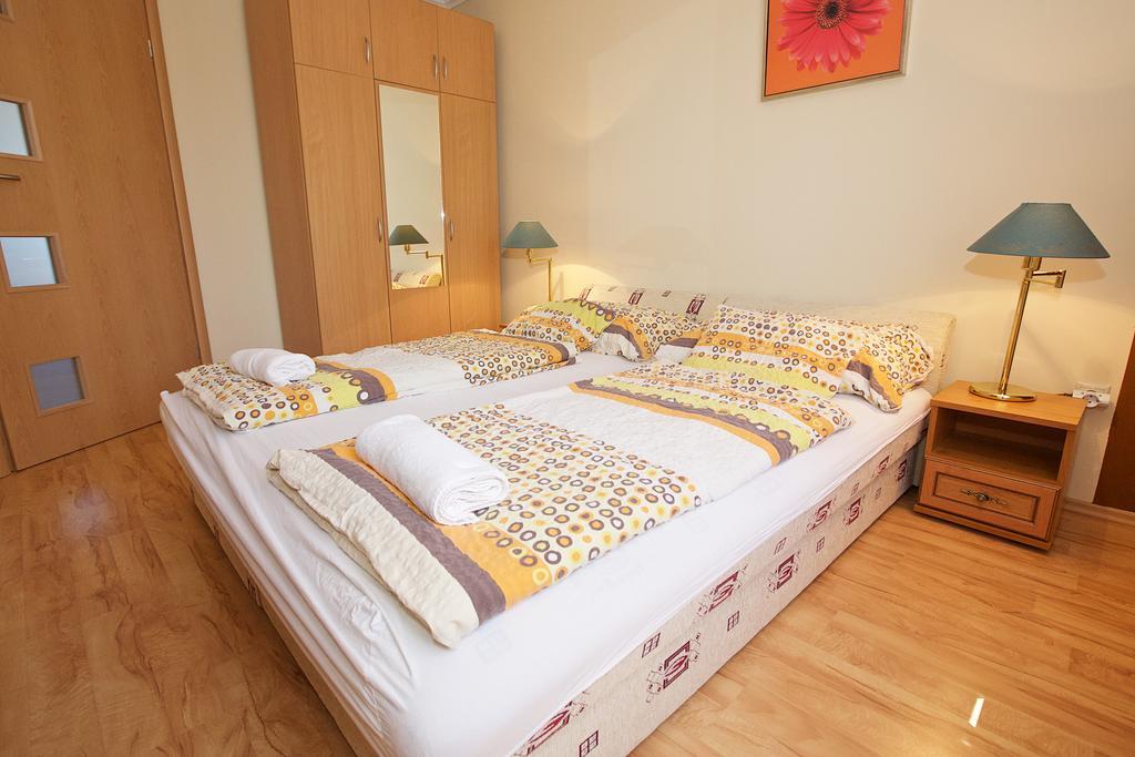 Zoli Apartmanok-Brody 51-53 Hajdúszoboszló Extérieur photo