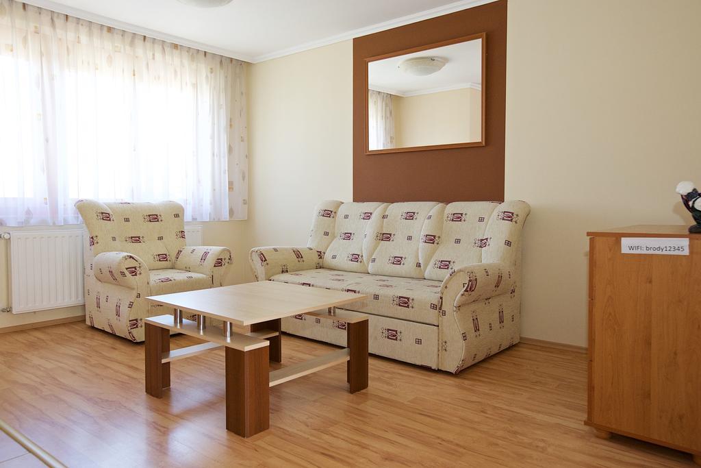 Zoli Apartmanok-Brody 51-53 Hajdúszoboszló Extérieur photo