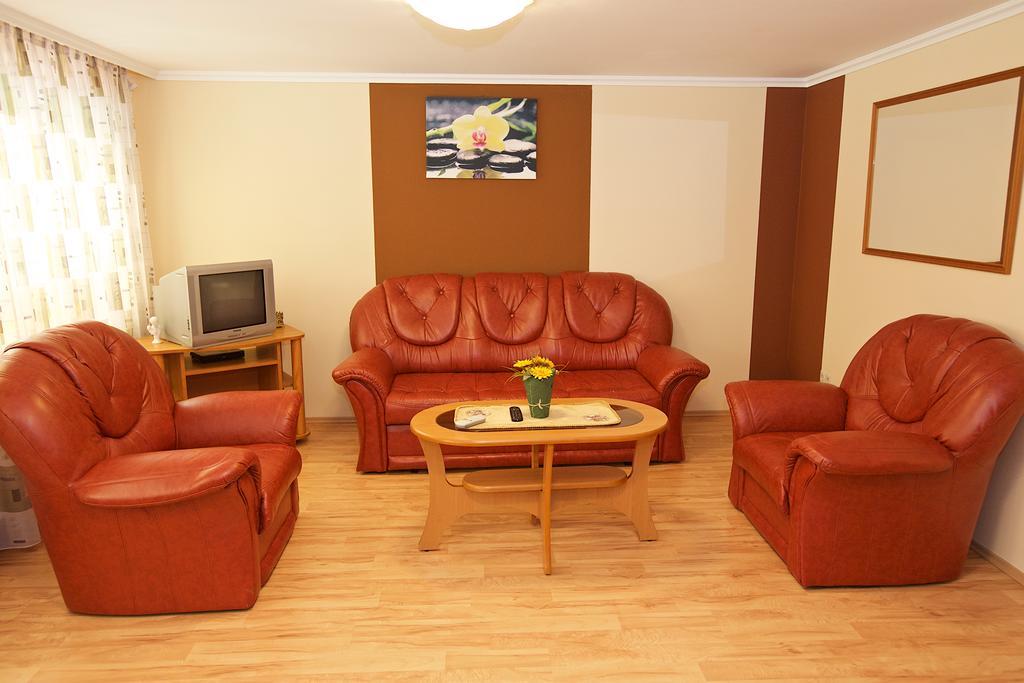 Zoli Apartmanok-Brody 51-53 Hajdúszoboszló Extérieur photo