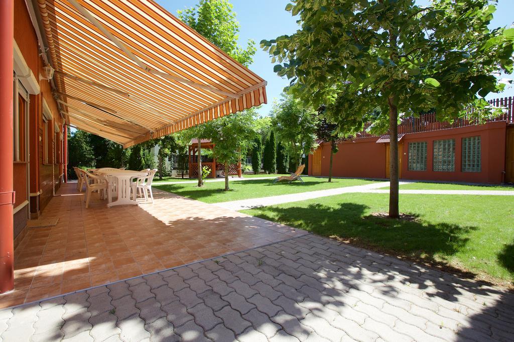 Zoli Apartmanok-Brody 51-53 Hajdúszoboszló Extérieur photo